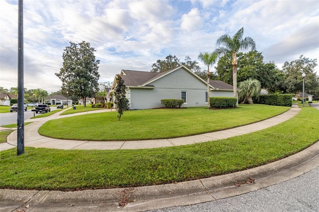 For Sale: $519,990 (3 beds, 2 baths, 1885 Square Feet)