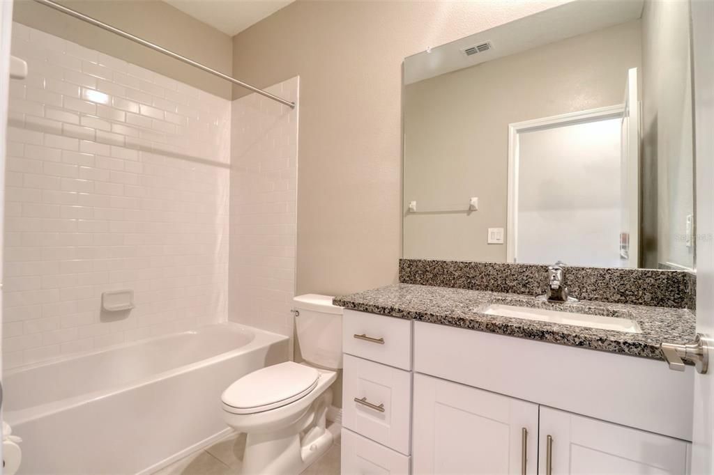 For Sale: $309,000 (3 beds, 2 baths, 1597 Square Feet)