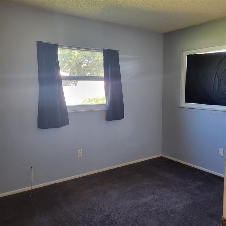 For Sale: $199,900 (2 beds, 1 baths, 864 Square Feet)