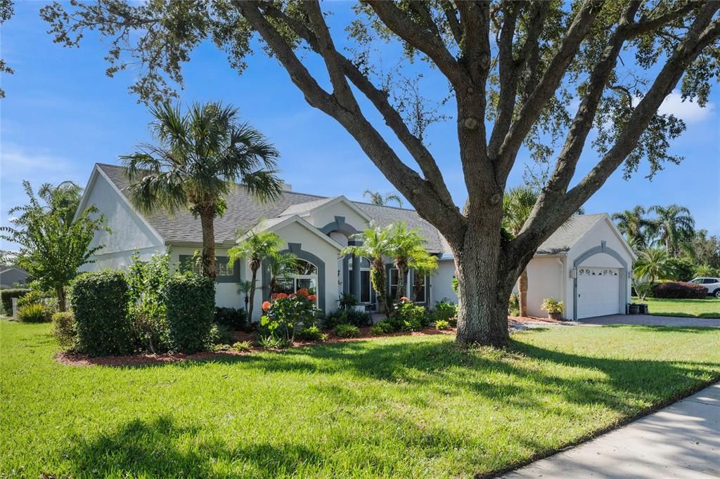 For Sale: $599,000 (3 beds, 2 baths, 2149 Square Feet)