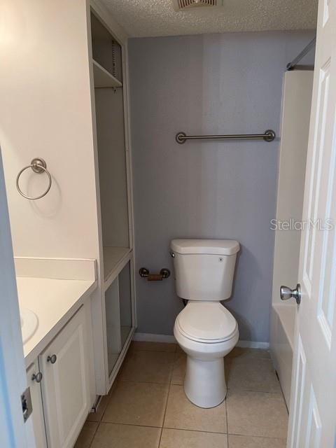 For Sale: $105,800 (1 beds, 1 baths, 496 Square Feet)