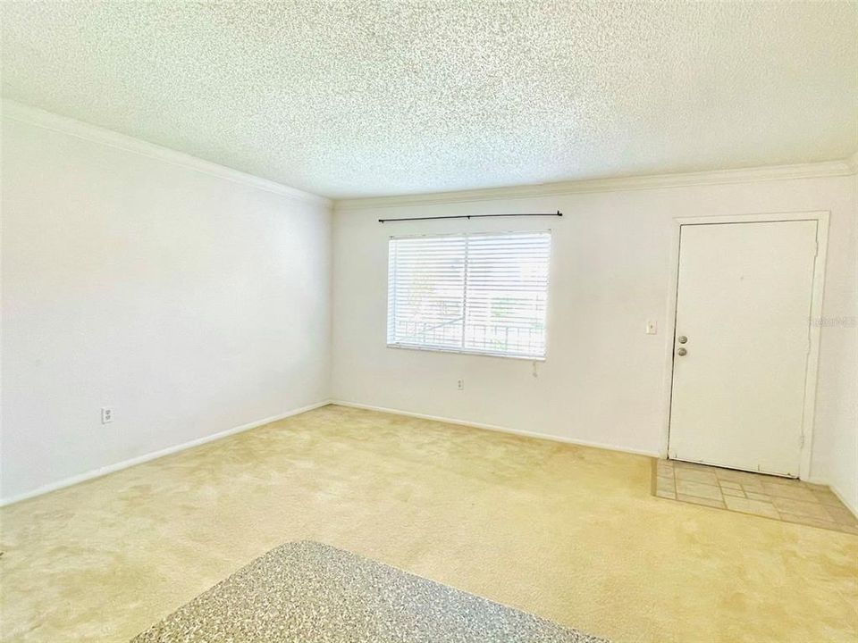 For Sale: $105,800 (1 beds, 1 baths, 496 Square Feet)