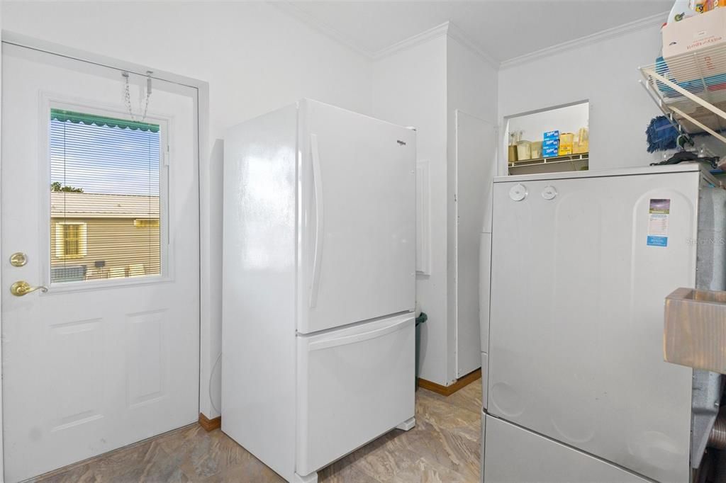 For Sale: $249,900 (3 beds, 2 baths, 1800 Square Feet)