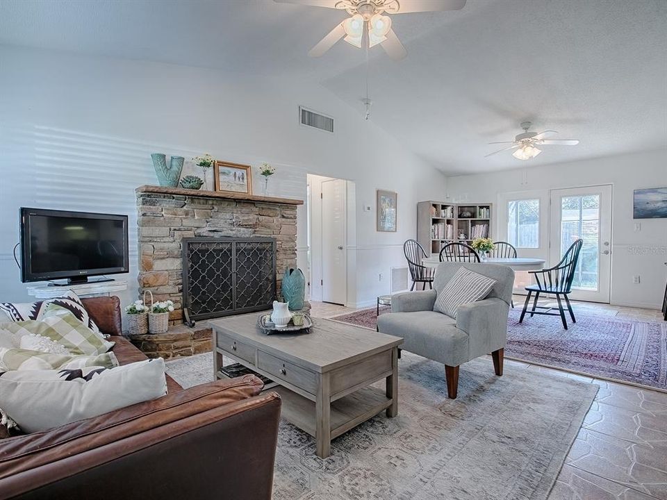 What a wonderful living room to gather and relax in ~