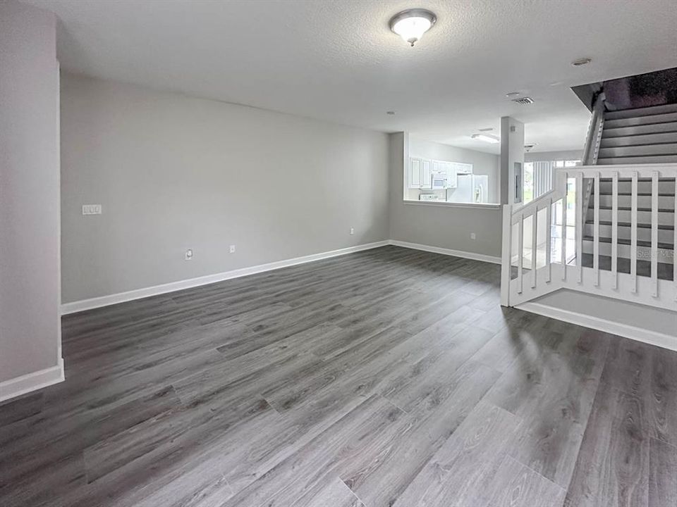 For Rent: $2,490 (3 beds, 2 baths, 1437 Square Feet)