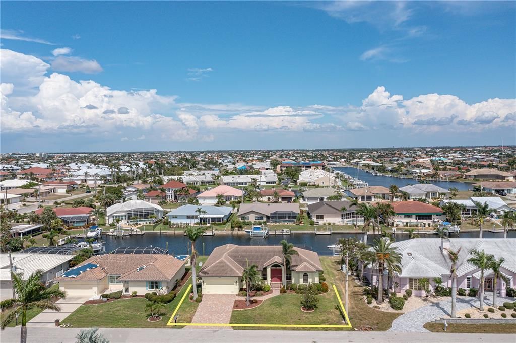 For Sale: $699,000 (3 beds, 2 baths, 2023 Square Feet)