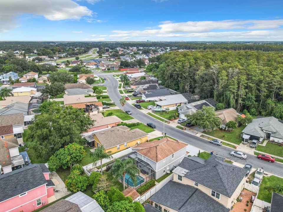 For Sale: $410,000 (4 beds, 2 baths, 1655 Square Feet)