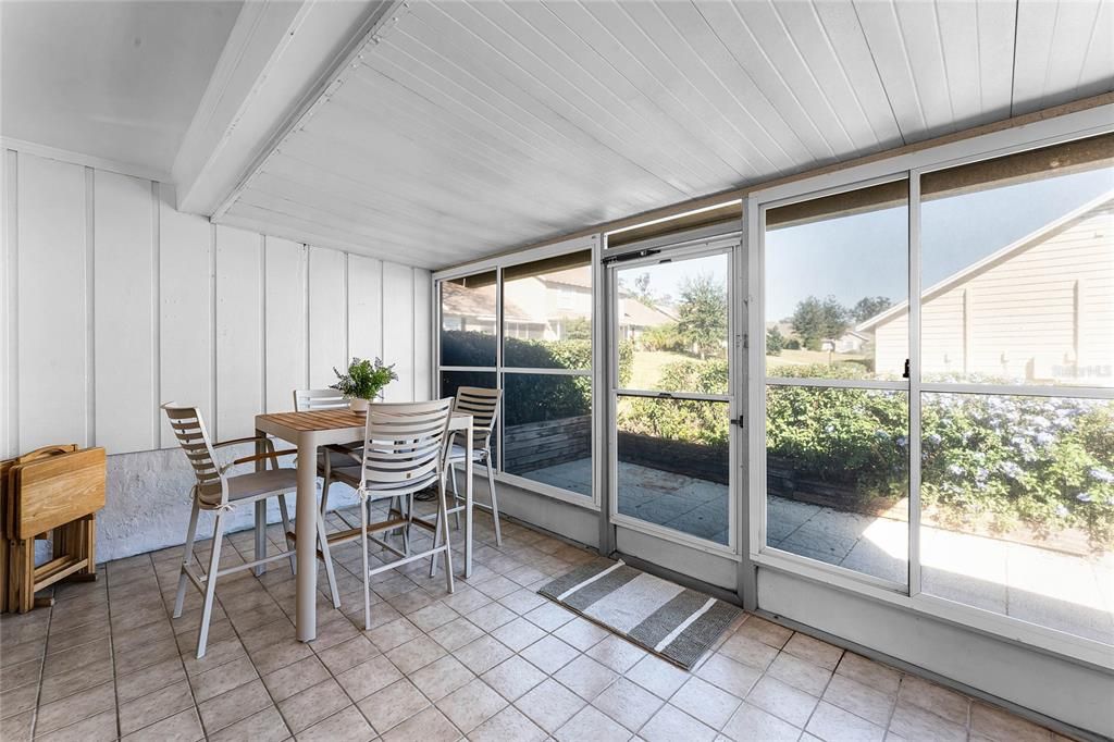 Screened-In Porch