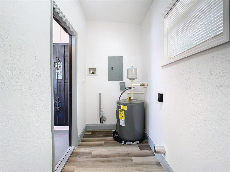 En Venta: $345,000 (3 camas, 2 baños, 1512 Pies cuadrados)