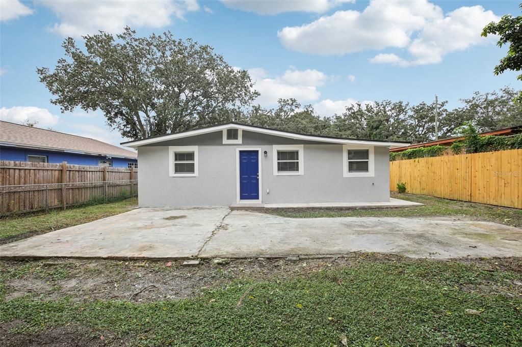 For Sale: $320,000 (3 beds, 1 baths, 1111 Square Feet)