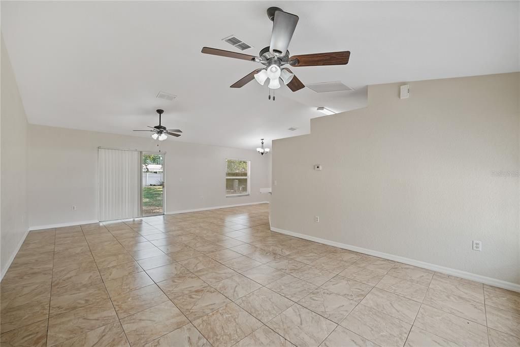 For Sale: $219,995 (3 beds, 2 baths, 1362 Square Feet)