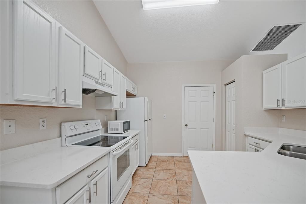 For Sale: $219,995 (3 beds, 2 baths, 1362 Square Feet)