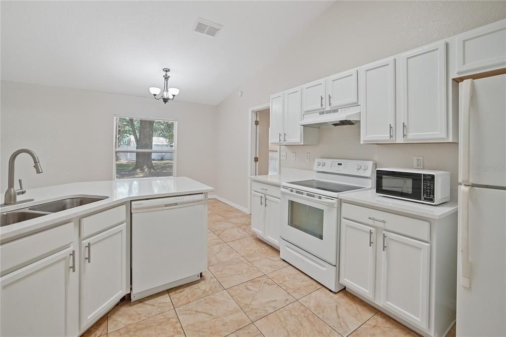 For Sale: $219,995 (3 beds, 2 baths, 1362 Square Feet)