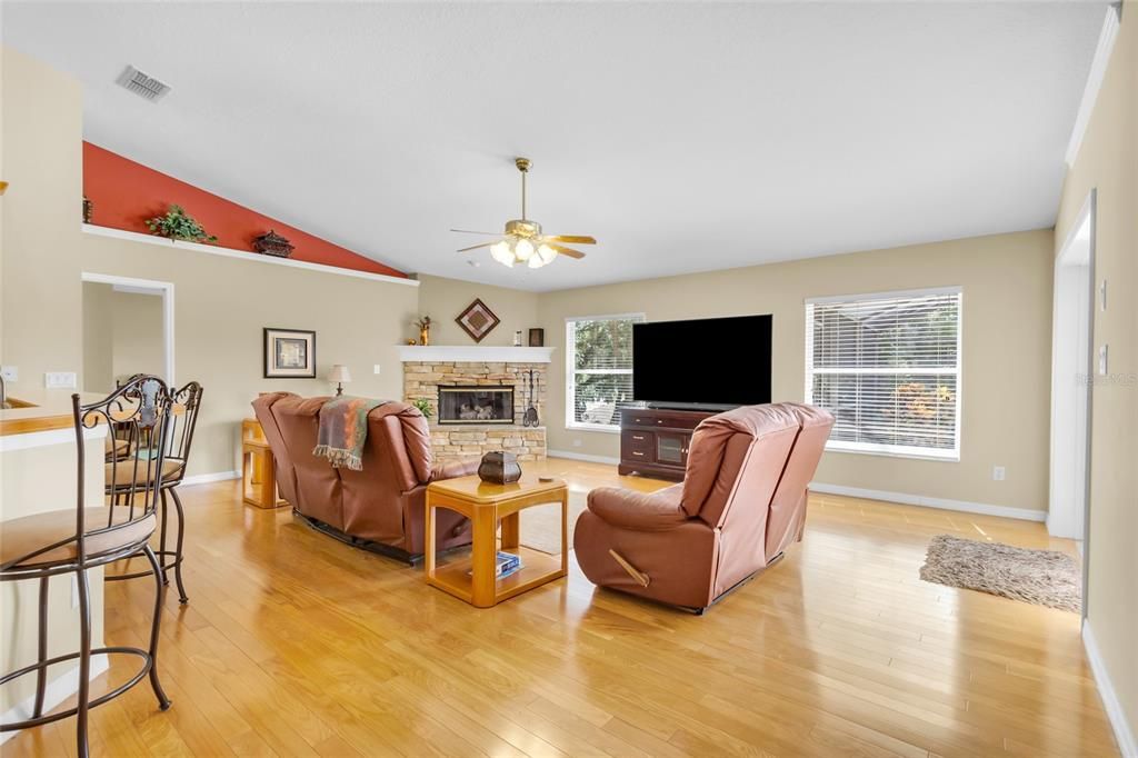 For Sale: $439,000 (3 beds, 2 baths, 2308 Square Feet)