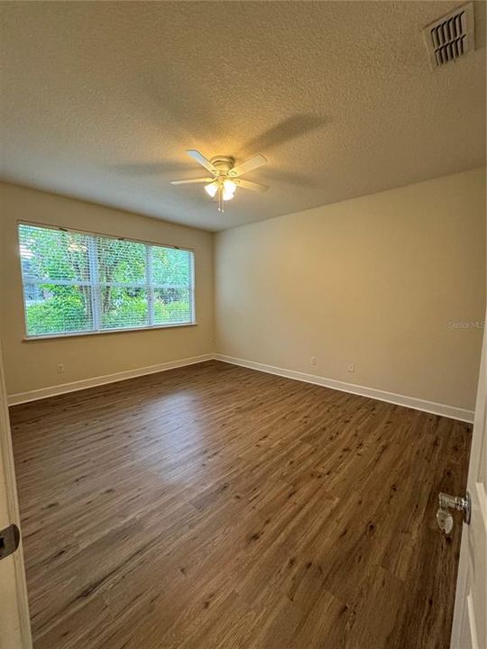 For Rent: $3,300 (3 beds, 2 baths, 1961 Square Feet)