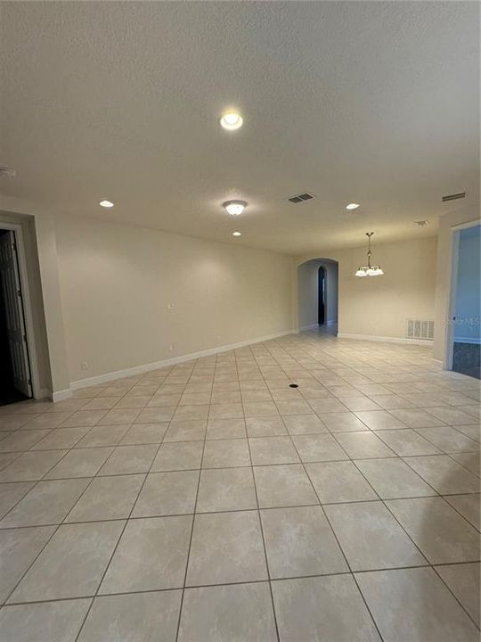 For Rent: $3,300 (3 beds, 2 baths, 1961 Square Feet)