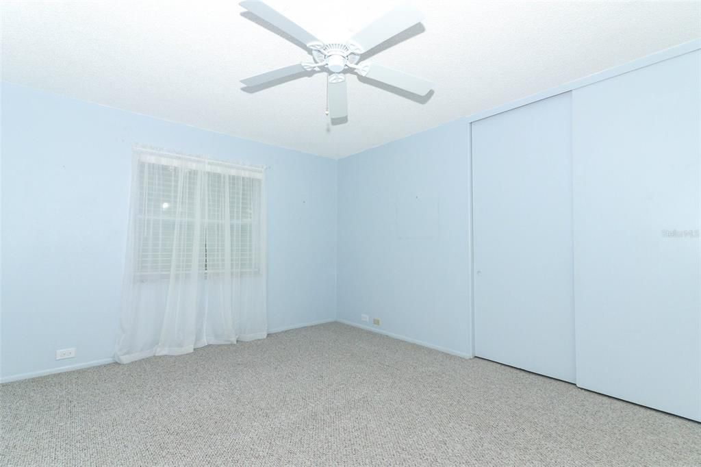 Active With Contract: $187,500 (2 beds, 1 baths, 1097 Square Feet)