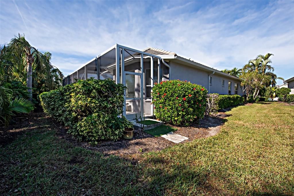 For Sale: $929,000 (3 beds, 2 baths, 2598 Square Feet)