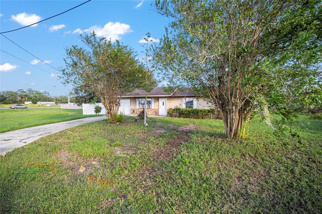 For Sale: $250,000 (3 beds, 2 baths, 1056 Square Feet)