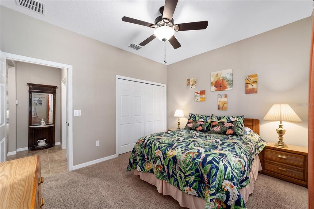 Active With Contract: $2,400 (2 beds, 2 baths, 1940 Square Feet)