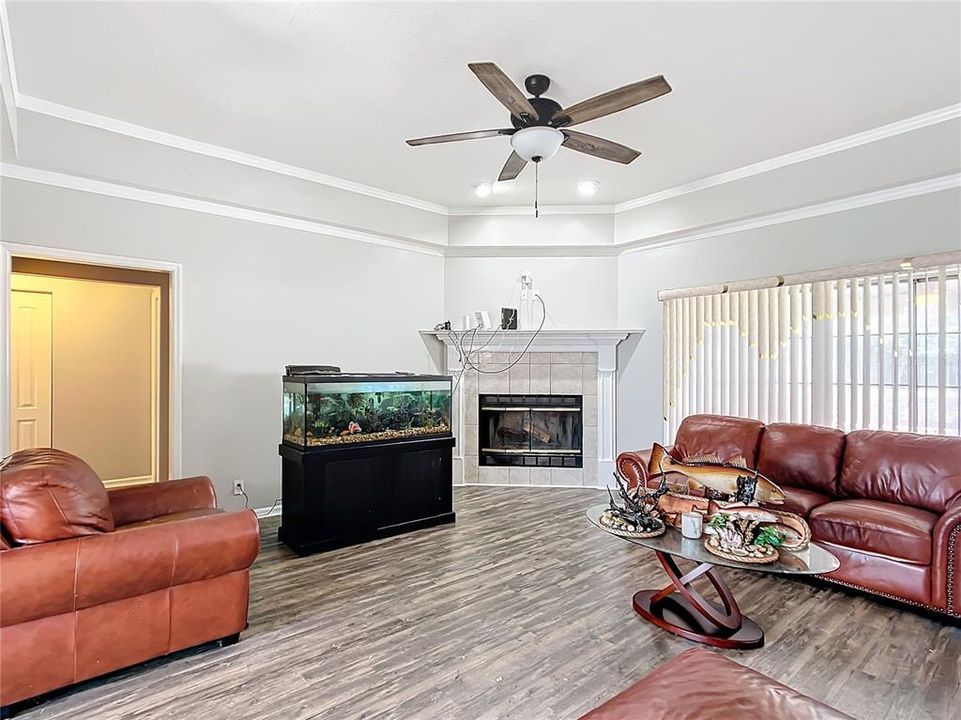 For Sale: $485,000 (4 beds, 2 baths, 2182 Square Feet)