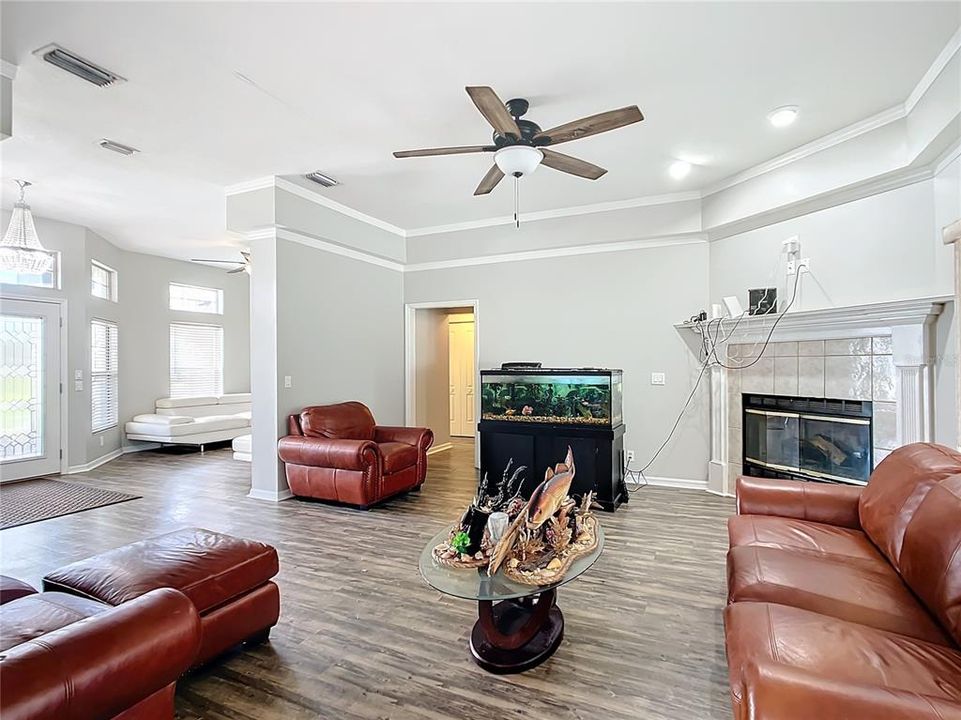 For Sale: $485,000 (4 beds, 2 baths, 2182 Square Feet)