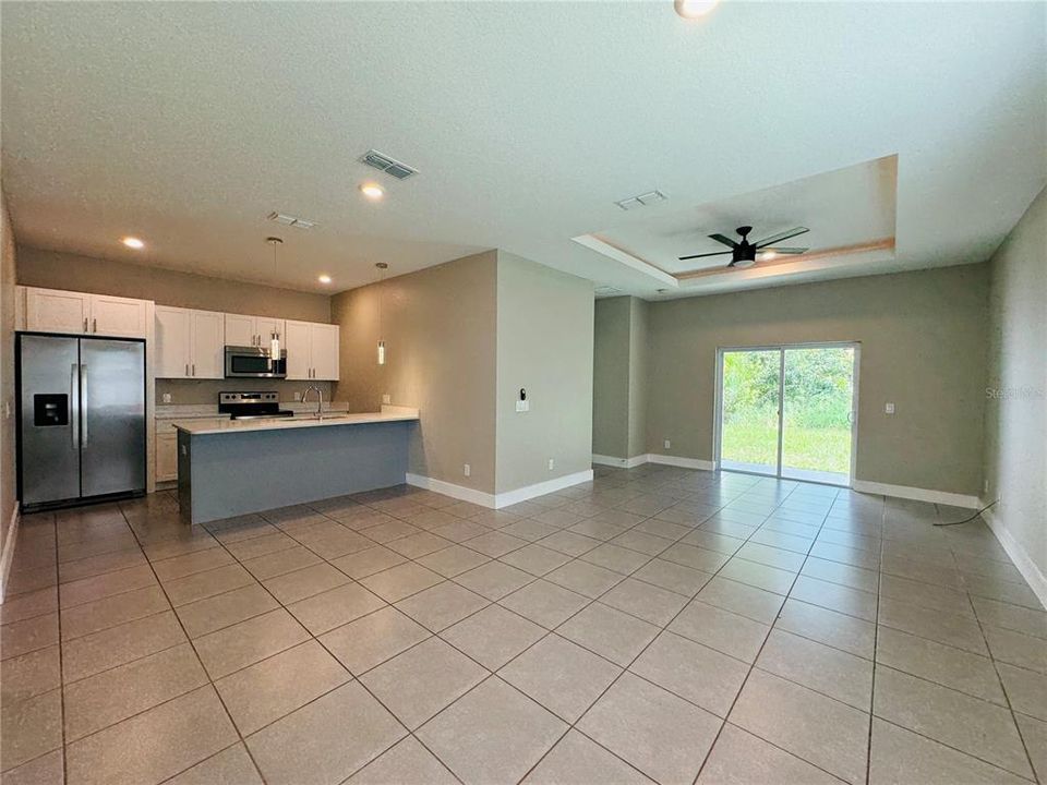 For Rent: $1,599 (3 beds, 2 baths, 1287 Square Feet)