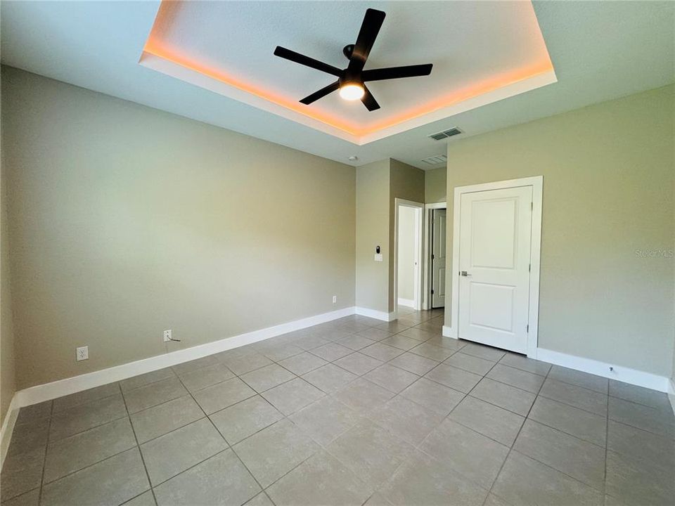 For Rent: $1,599 (3 beds, 2 baths, 1287 Square Feet)