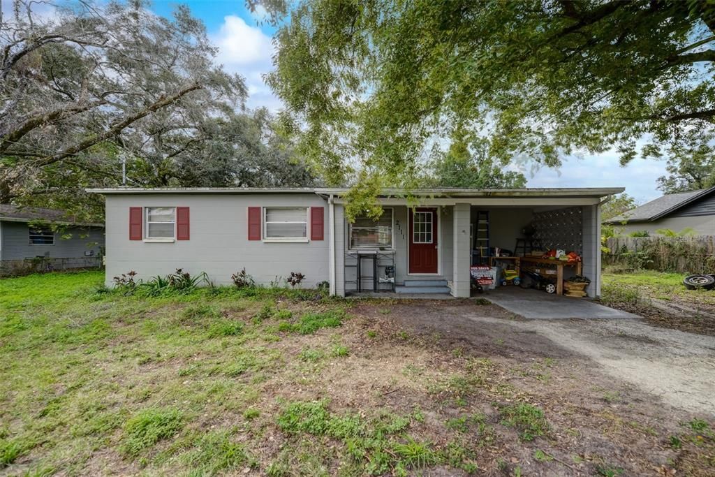 For Sale: $300,000 (3 beds, 2 baths, 1172 Square Feet)