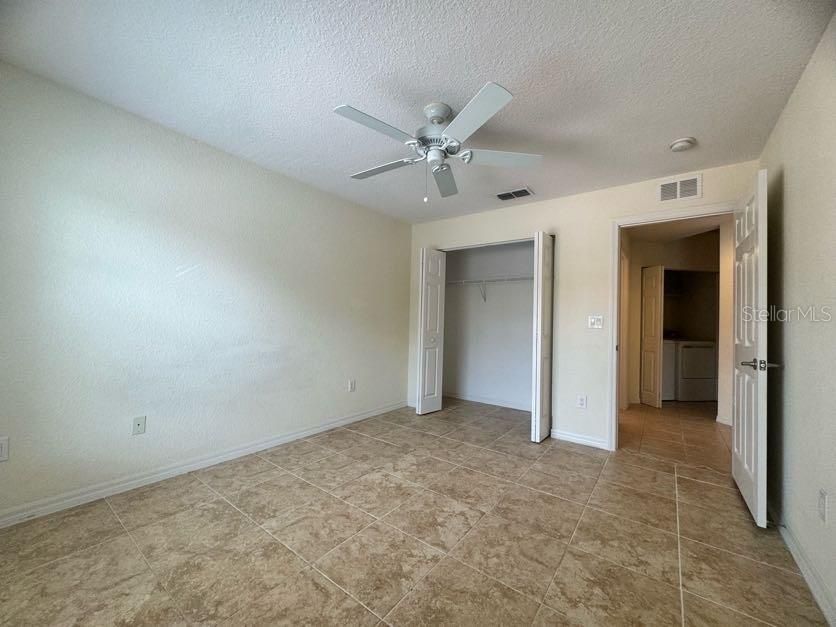 For Rent: $1,800 (3 beds, 2 baths, 1291 Square Feet)