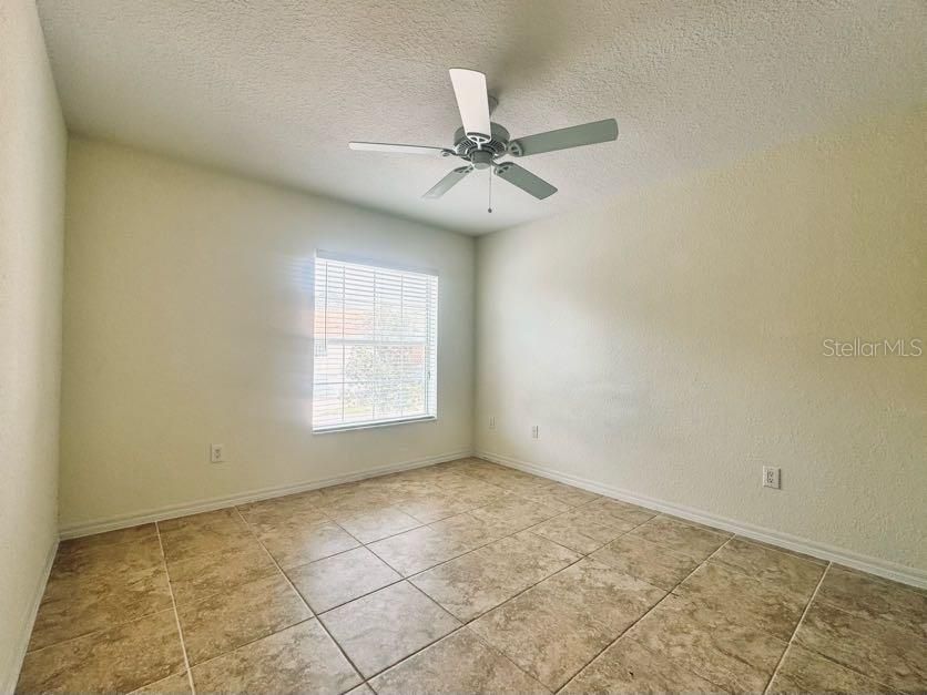 For Rent: $1,800 (3 beds, 2 baths, 1291 Square Feet)