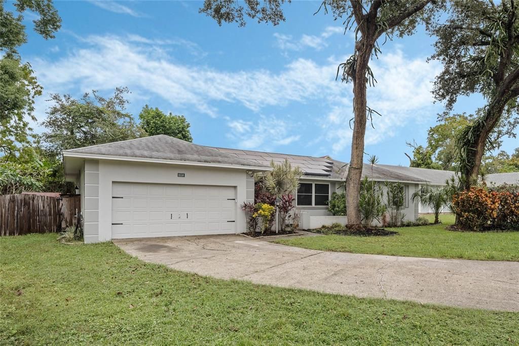 For Sale: $455,000 (3 beds, 2 baths, 1962 Square Feet)