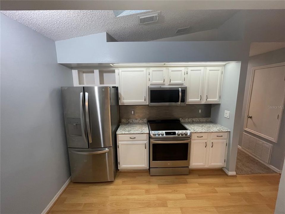 For Rent: $1,895 (2 beds, 2 baths, 1040 Square Feet)