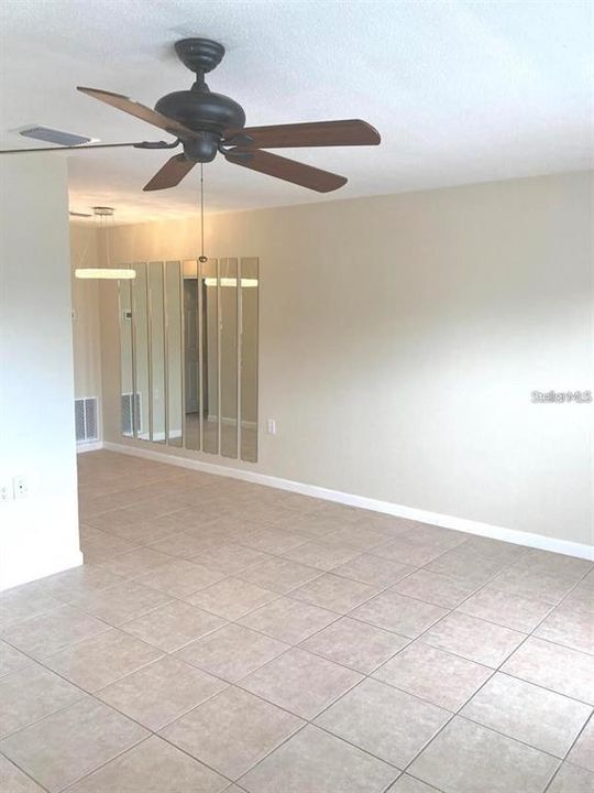 For Sale: $109,500 (1 beds, 1 baths, 608 Square Feet)