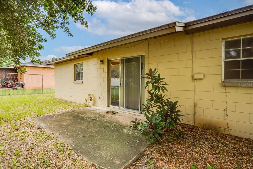 For Sale: $240,000 (2 beds, 2 baths, 1487 Square Feet)