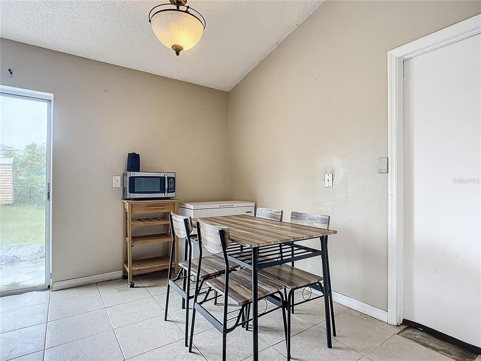 Kitchen/Dining Room