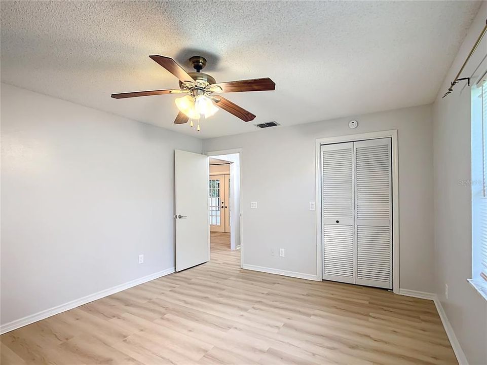 For Sale: $240,000 (2 beds, 2 baths, 1292 Square Feet)