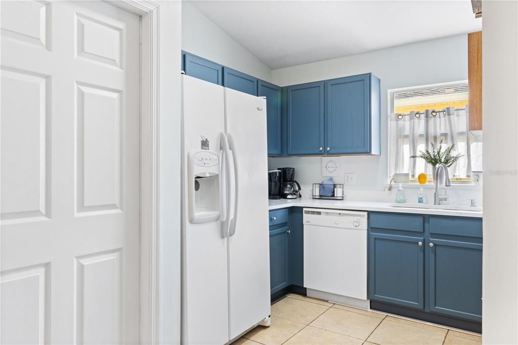 For Sale: $419,900 (3 beds, 2 baths, 1496 Square Feet)