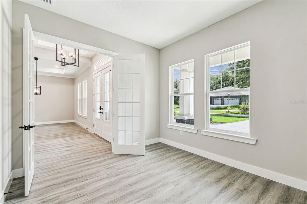 Active With Contract: $699,990 (3 beds, 3 baths, 2588 Square Feet)