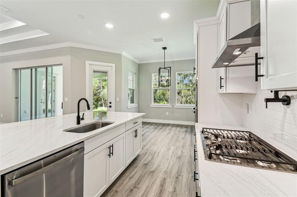 Active With Contract: $699,990 (3 beds, 3 baths, 2588 Square Feet)