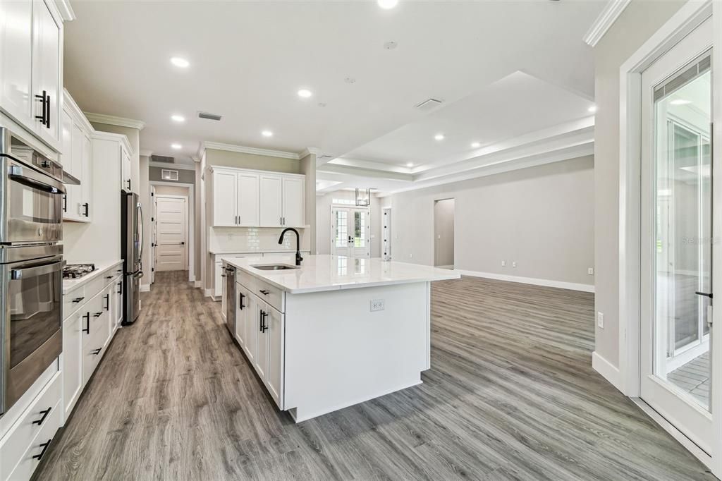 Active With Contract: $699,990 (3 beds, 3 baths, 2588 Square Feet)