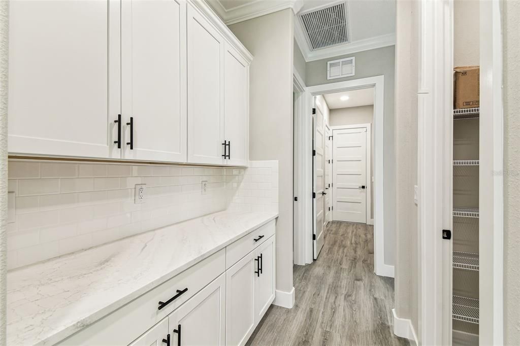 Active With Contract: $699,990 (3 beds, 3 baths, 2588 Square Feet)