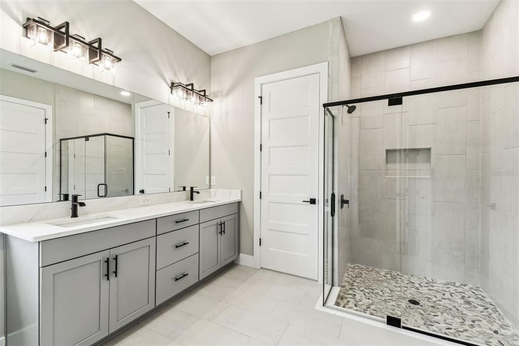 Active With Contract: $699,990 (3 beds, 3 baths, 2588 Square Feet)