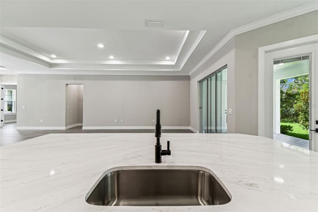 Active With Contract: $699,990 (3 beds, 3 baths, 2588 Square Feet)