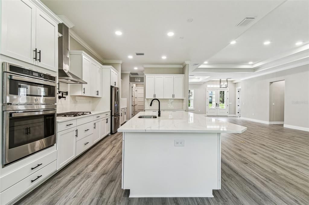 Active With Contract: $699,990 (3 beds, 3 baths, 2588 Square Feet)