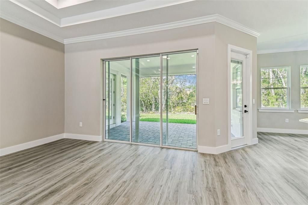 Active With Contract: $699,990 (3 beds, 3 baths, 2588 Square Feet)