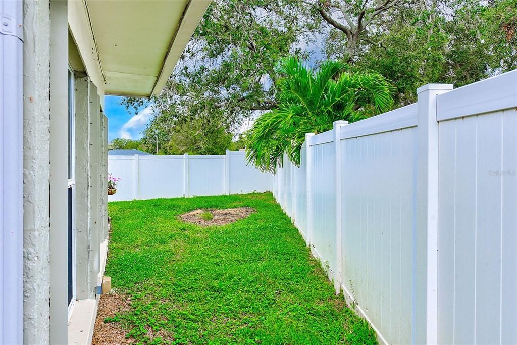 For Sale: $400,000 (3 beds, 2 baths, 1311 Square Feet)