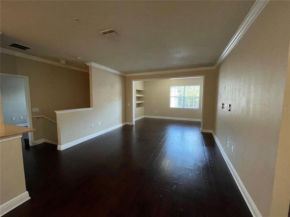 For Rent: $2,500 (3 beds, 2 baths, 1340 Square Feet)