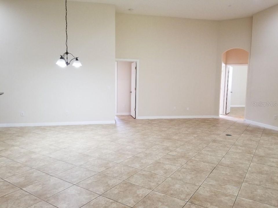 For Rent: $4,000 (4 beds, 3 baths, 2826 Square Feet)