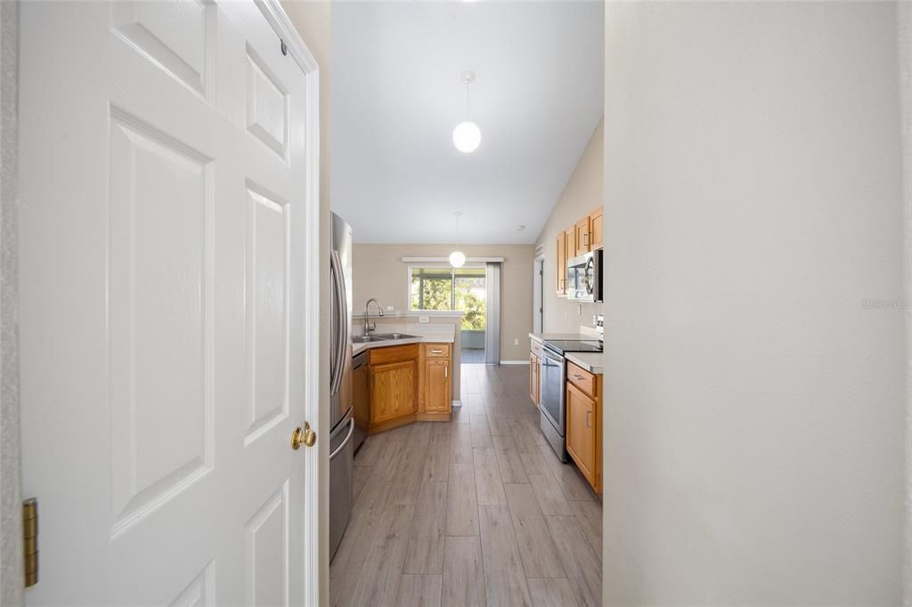 For Sale: $249,900 (3 beds, 2 baths, 1666 Square Feet)